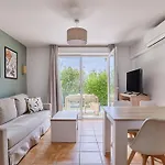 Odalys Domaine Des Coteaux De Hotel apartamentowy 4*