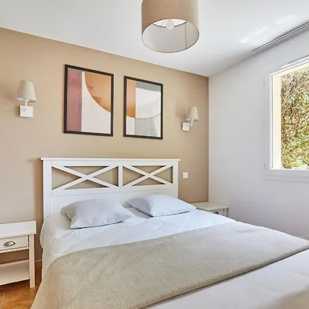 Résidence Odalys - Les Coteaux De Aparthotel 4*