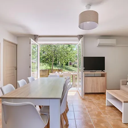 Odalys - Les Coteaux De Aparthotel Sarlat-la-Caneda